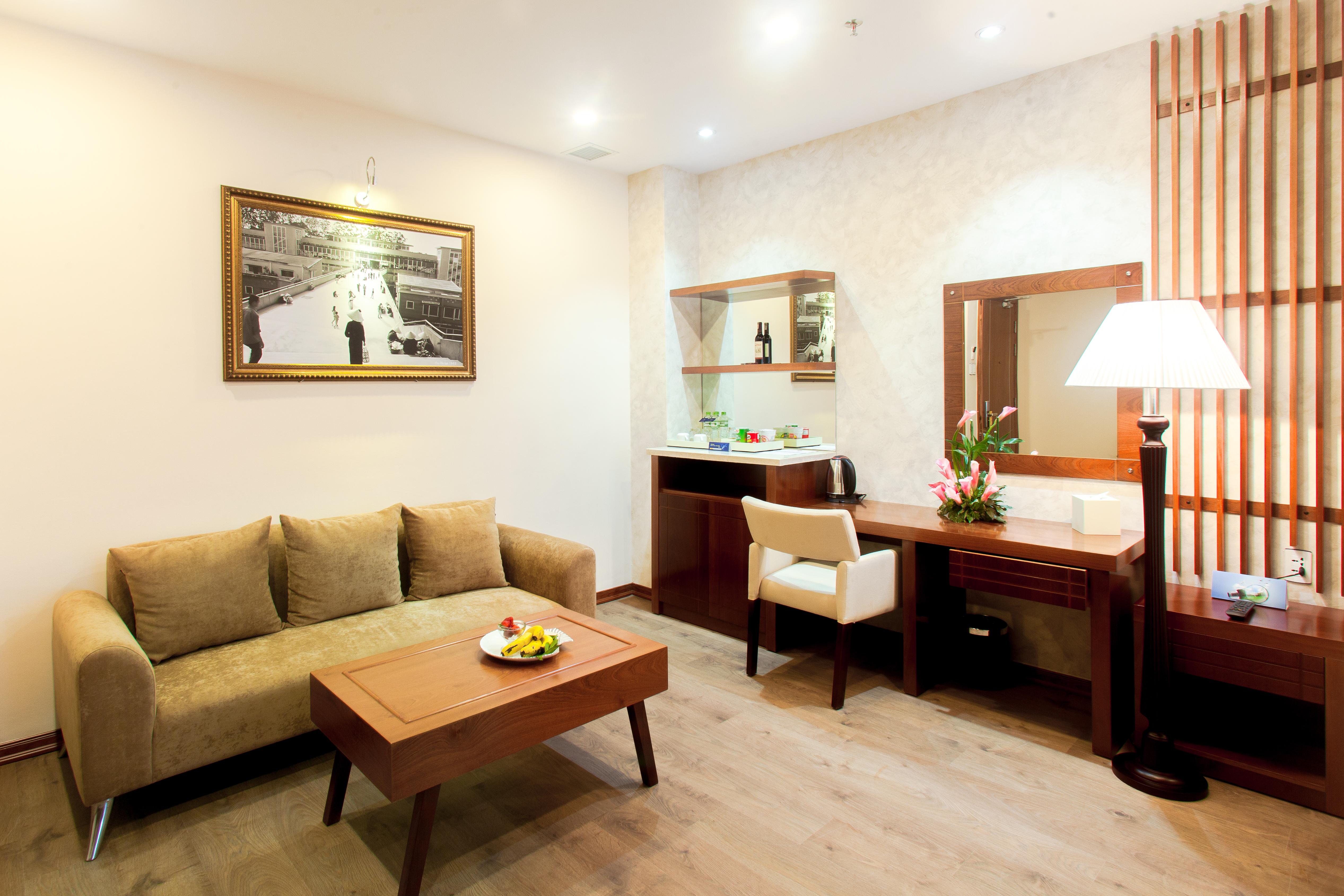 Ladalat Hotel Екстериор снимка