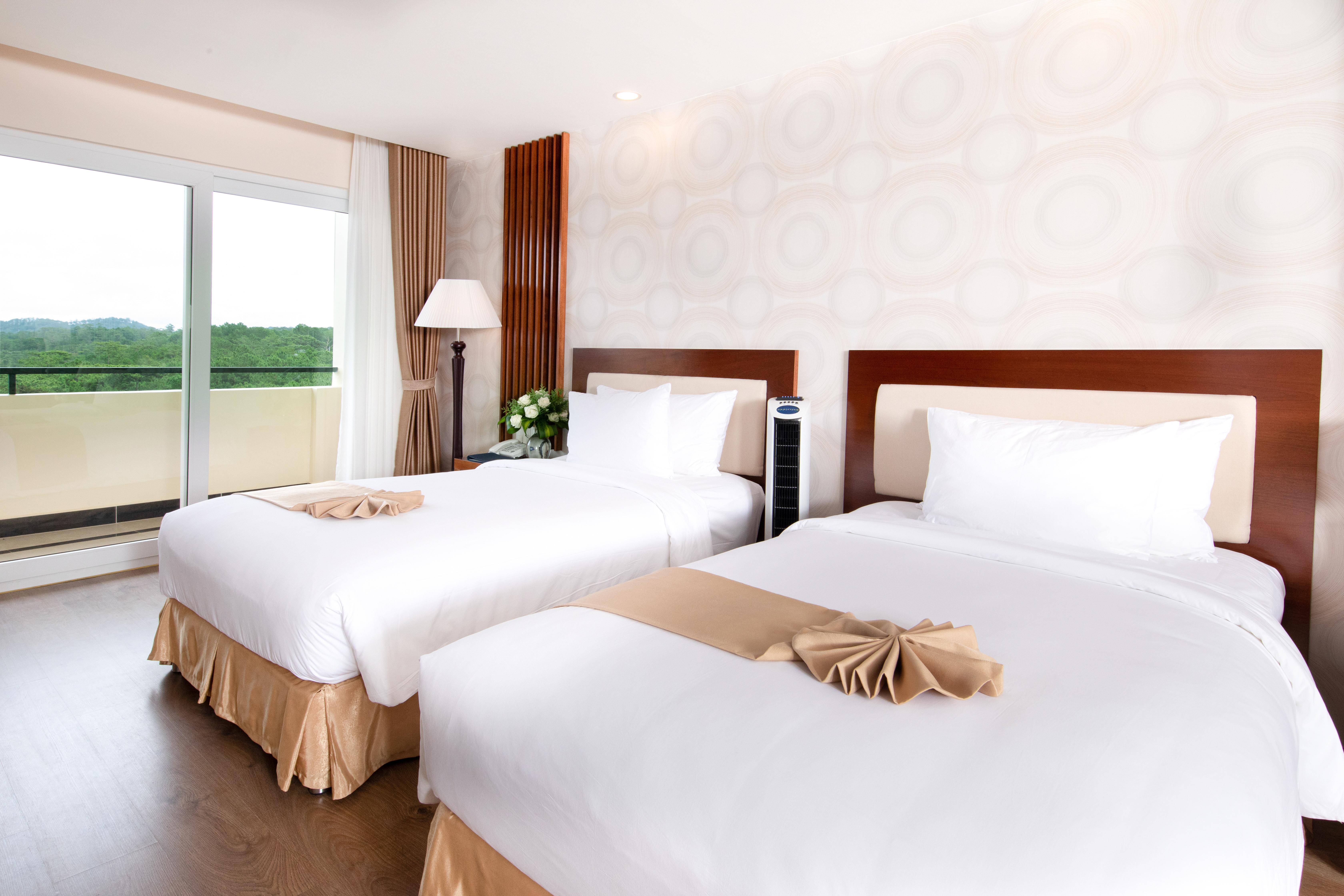 Ladalat Hotel Екстериор снимка