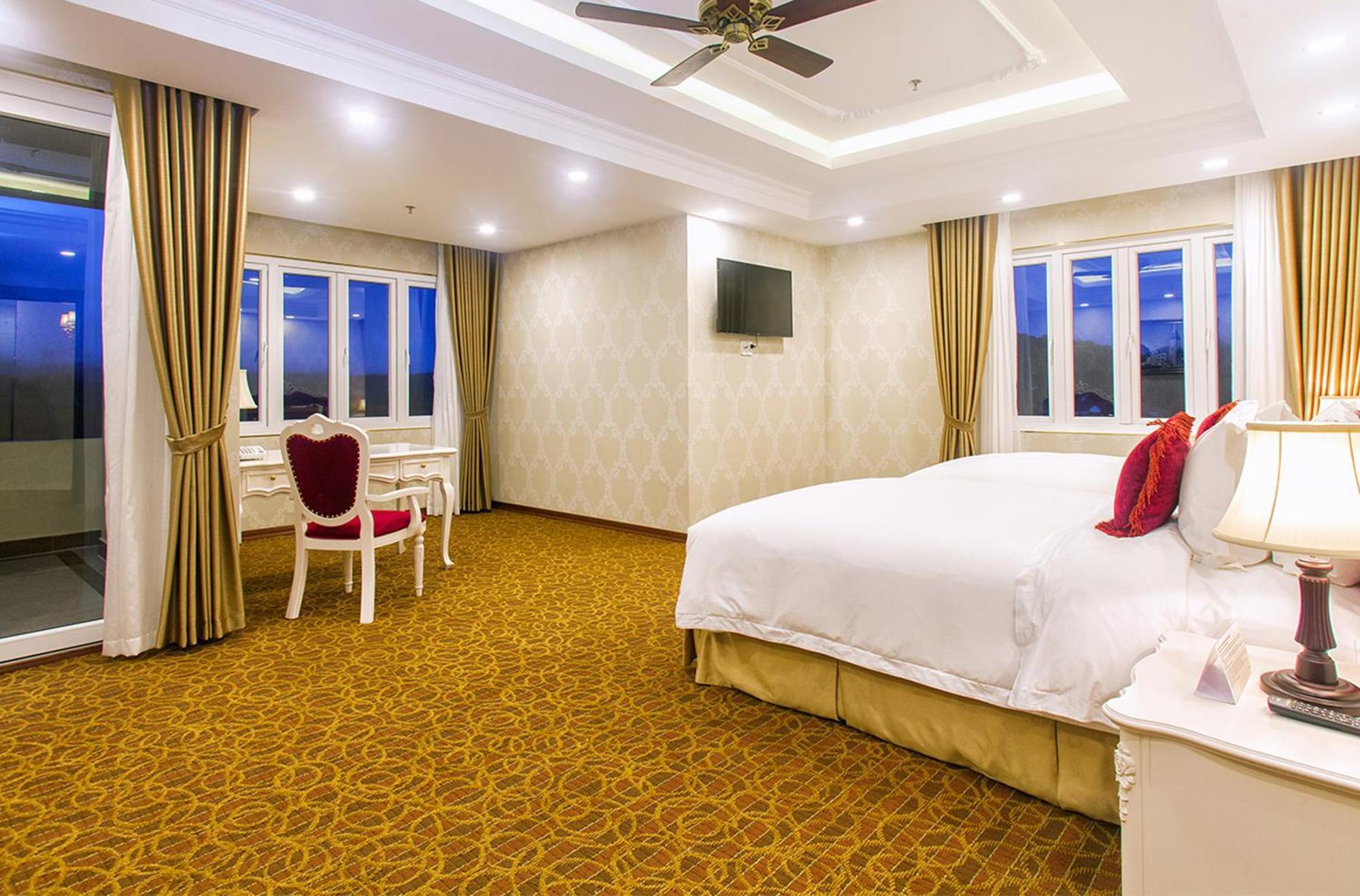 Ladalat Hotel Екстериор снимка