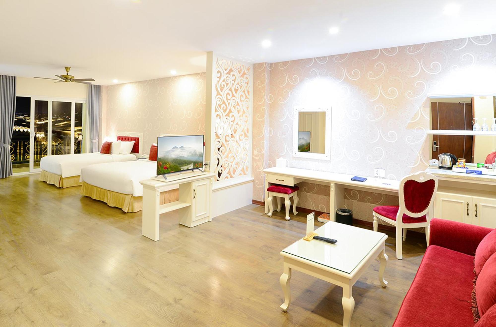 Ladalat Hotel Екстериор снимка