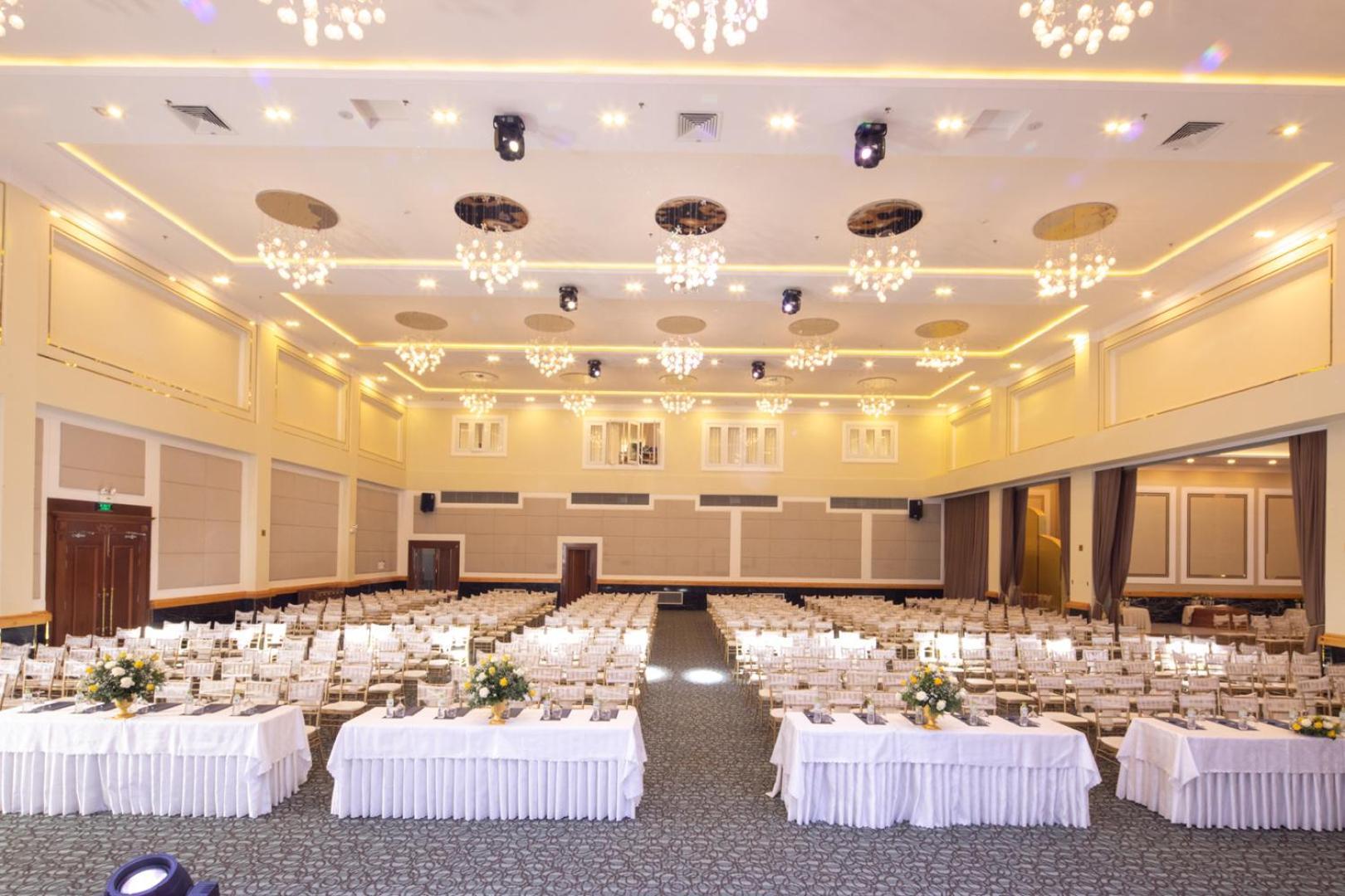 Ladalat Hotel Екстериор снимка
