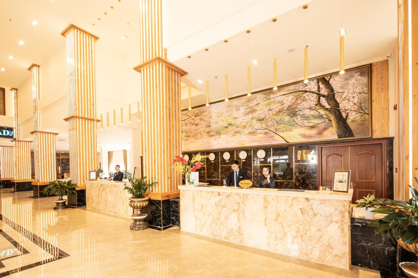 Ladalat Hotel Екстериор снимка